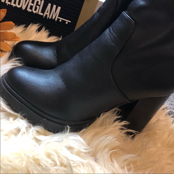 Steve Madden Black Legend Sock Boots/Booties - Picture 2 of 7